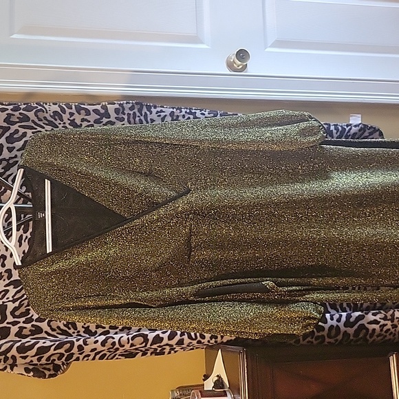 Bundle 5 items for $40 sale - Picture 5 of 7